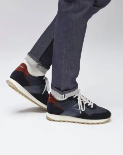 In Corio Sneakers><noscript><img width=