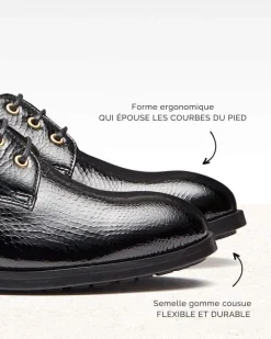 In Corio À Lacets><noscript><img width=