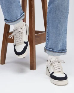 In Corio Sneakers><noscript><img width=