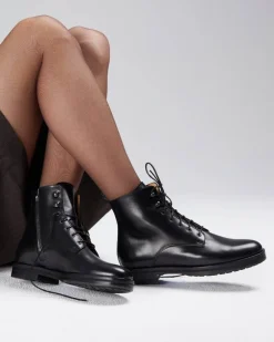 In Corio Bottines><noscript><img width=