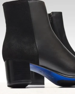 In Corio Bottines><noscript><img width=